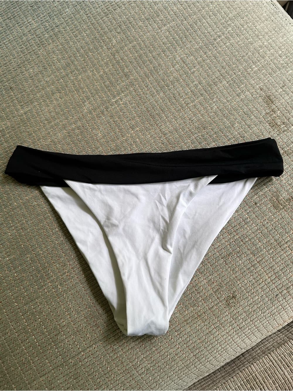 NWOT L*Space bikini bottoms colorblock white black small