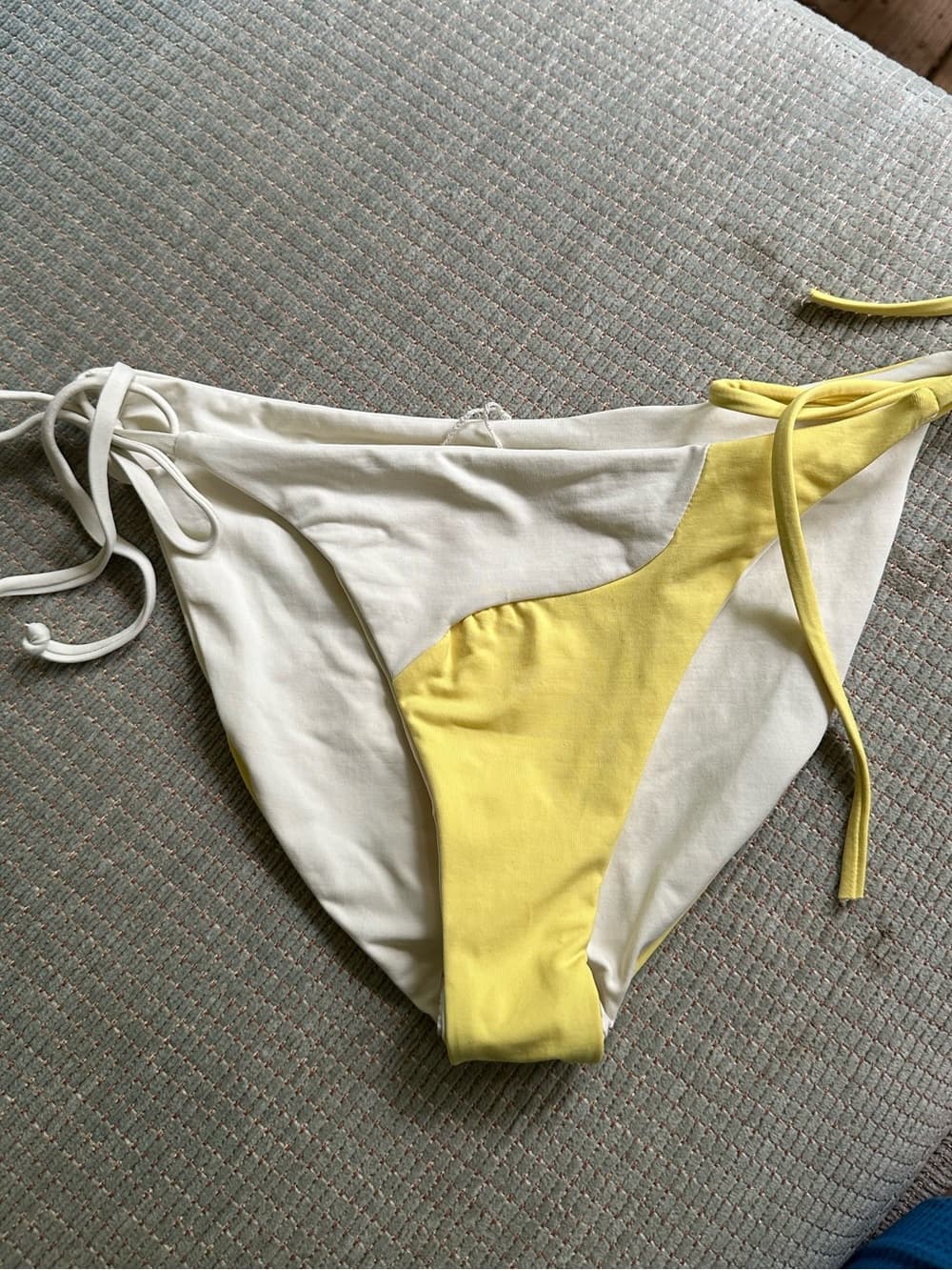 NWOT L*Space Ari Dani set yellow cream small medium - Thumbnail 4