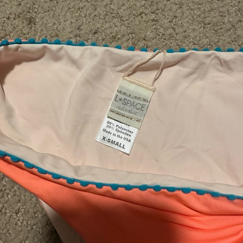 NWOT L*Space scallop trim reversible bikini bottoms - Thumbnail 2