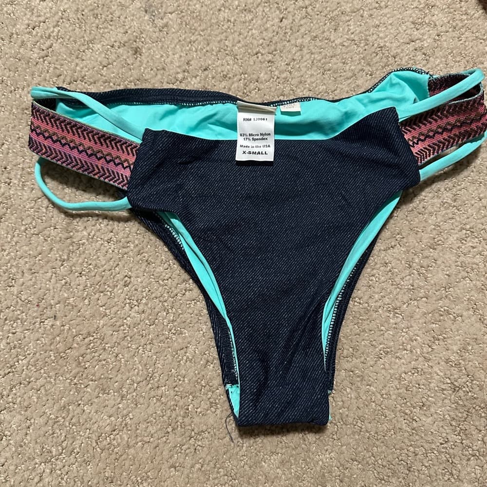 NWOT L*Space Night Tribe strappy bikini bottoms