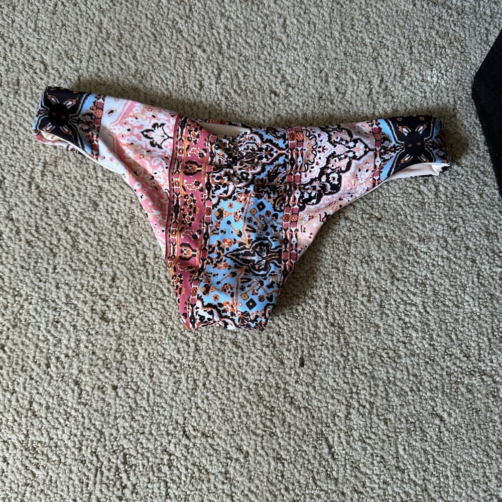 NWOT L*Space Monique bitsy cut bohemian floral bikini bottoms - Thumbnail 3