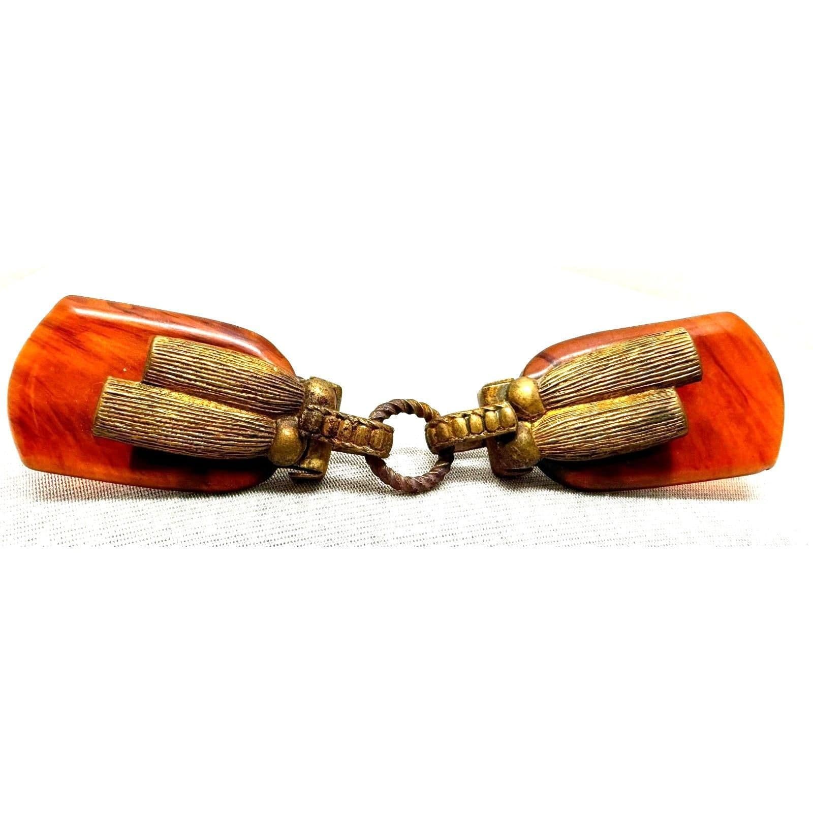 2M. 1910s English Bakelite Cape/Shawl Clip