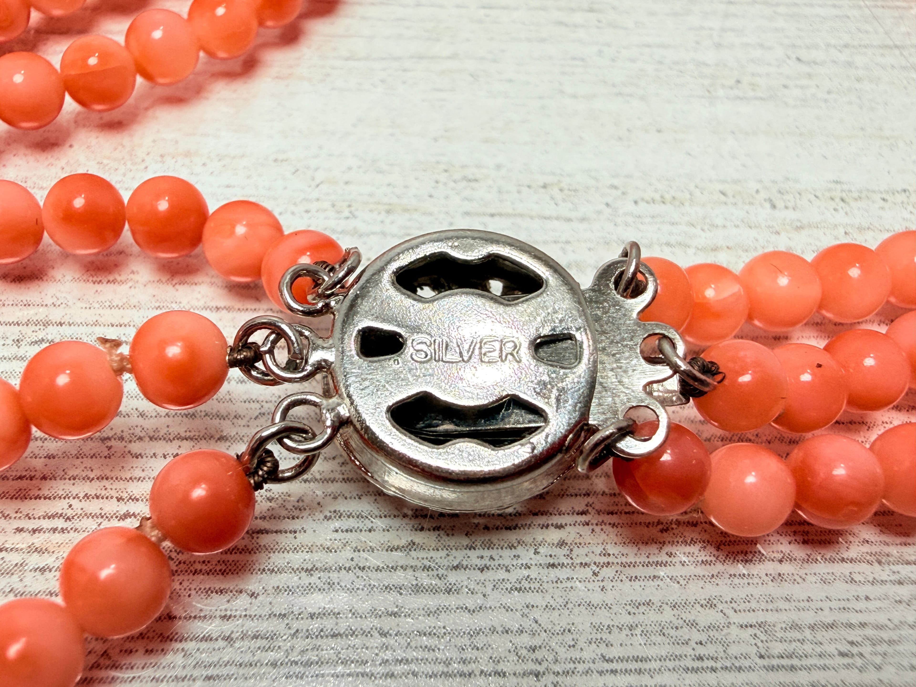 4F 1940s Salmon Coral Triple Strand Necklace Sterling Box Clasp - Thumbnail 4