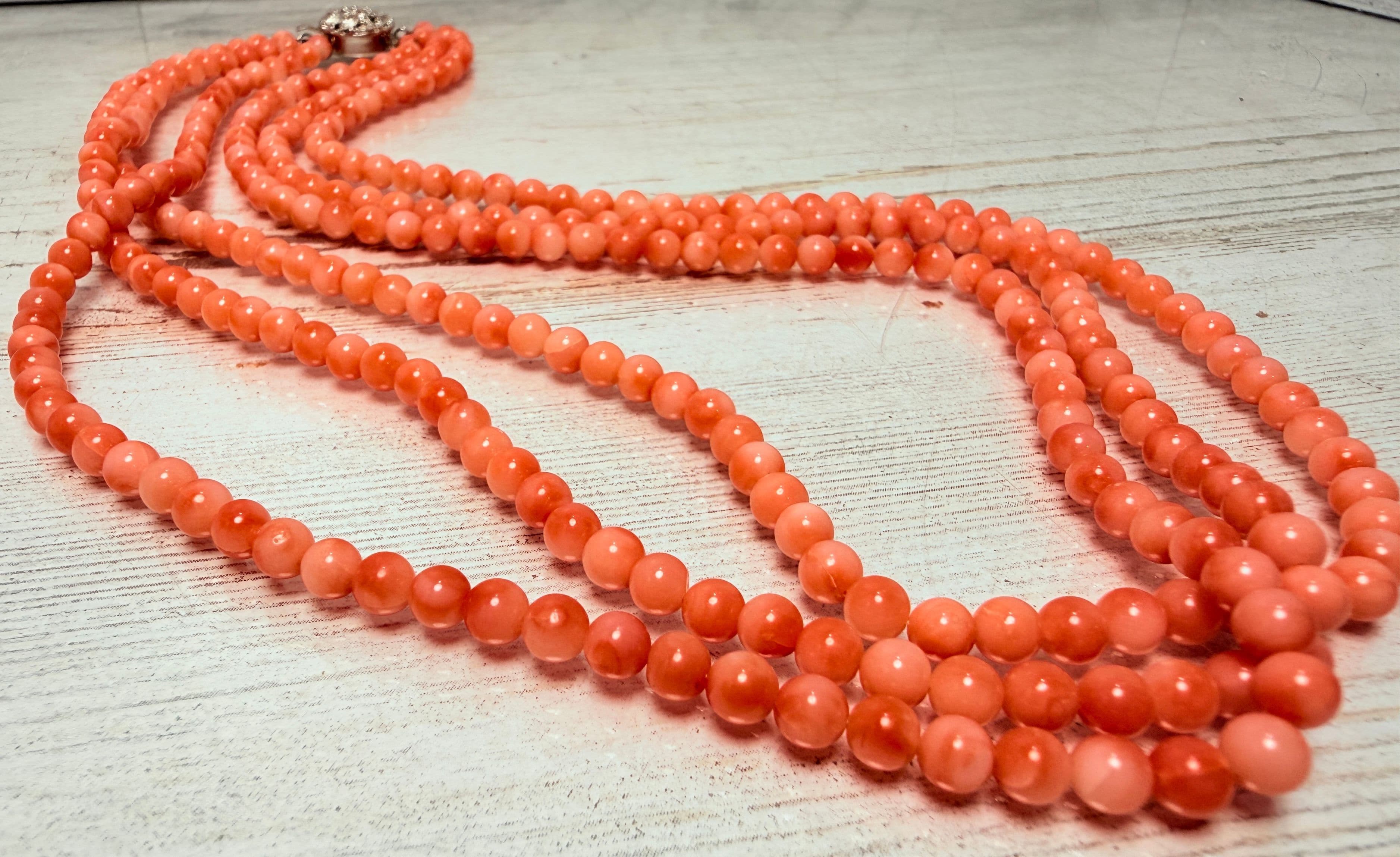 4F 1940s Salmon Coral Triple Strand Necklace Sterling Box Clasp - Thumbnail 2
