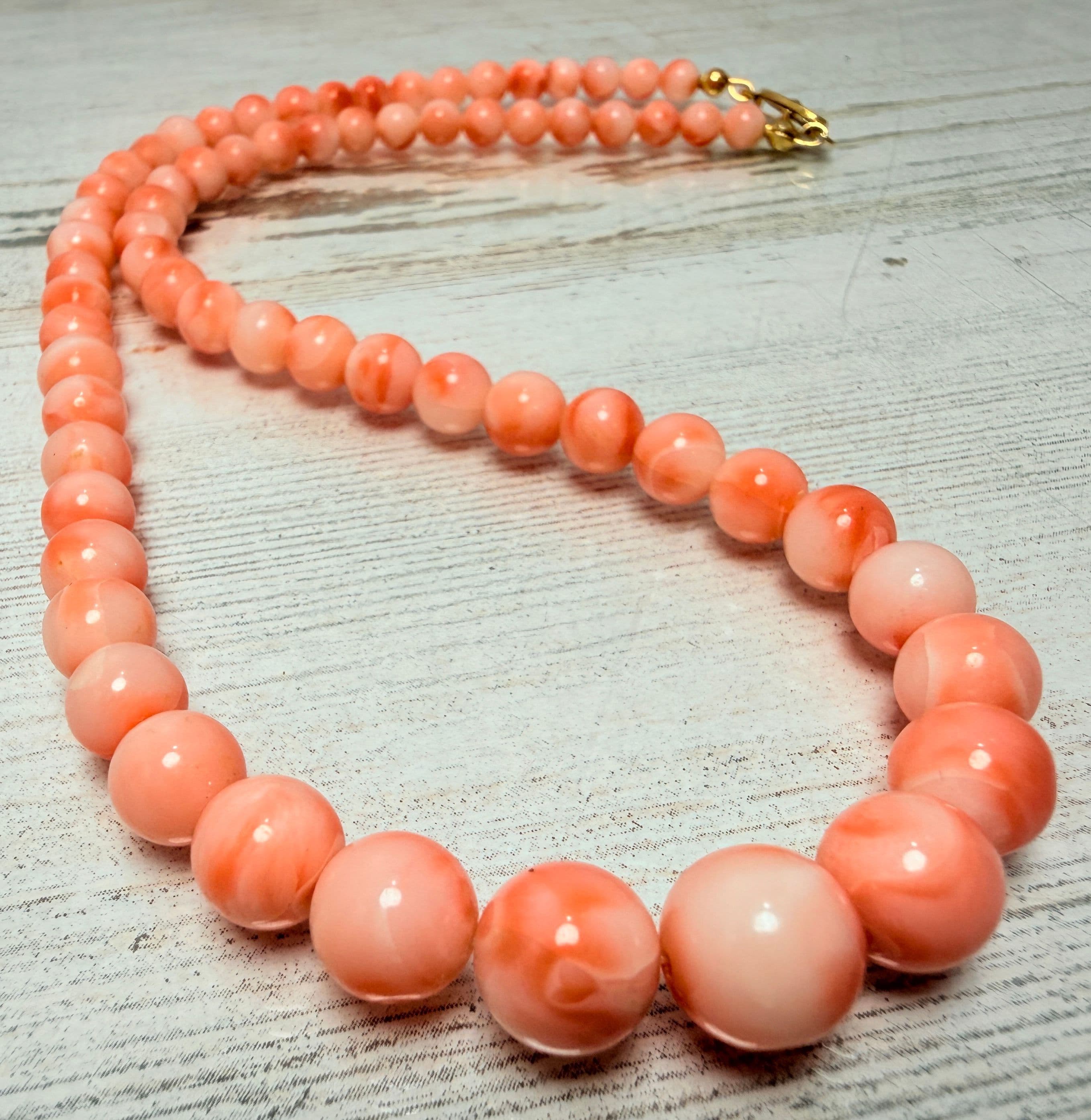 4D. 1950s Handcarved Polished Coral Bead Necklace - Thumbnail 2