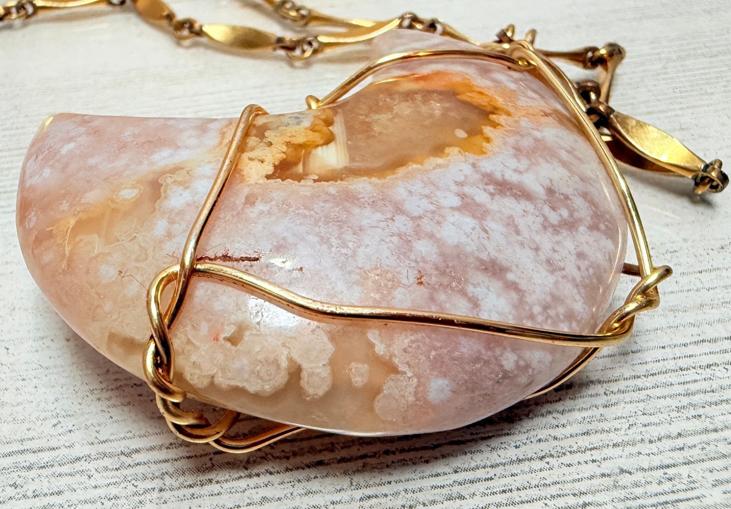 4L. 1960s Crazy Lace Agate Moon Necklace 12K GF - Thumbnail 5