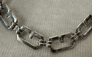 2X. 1980s Givenchy Logo G-Links Necklace - Thumbnail 3