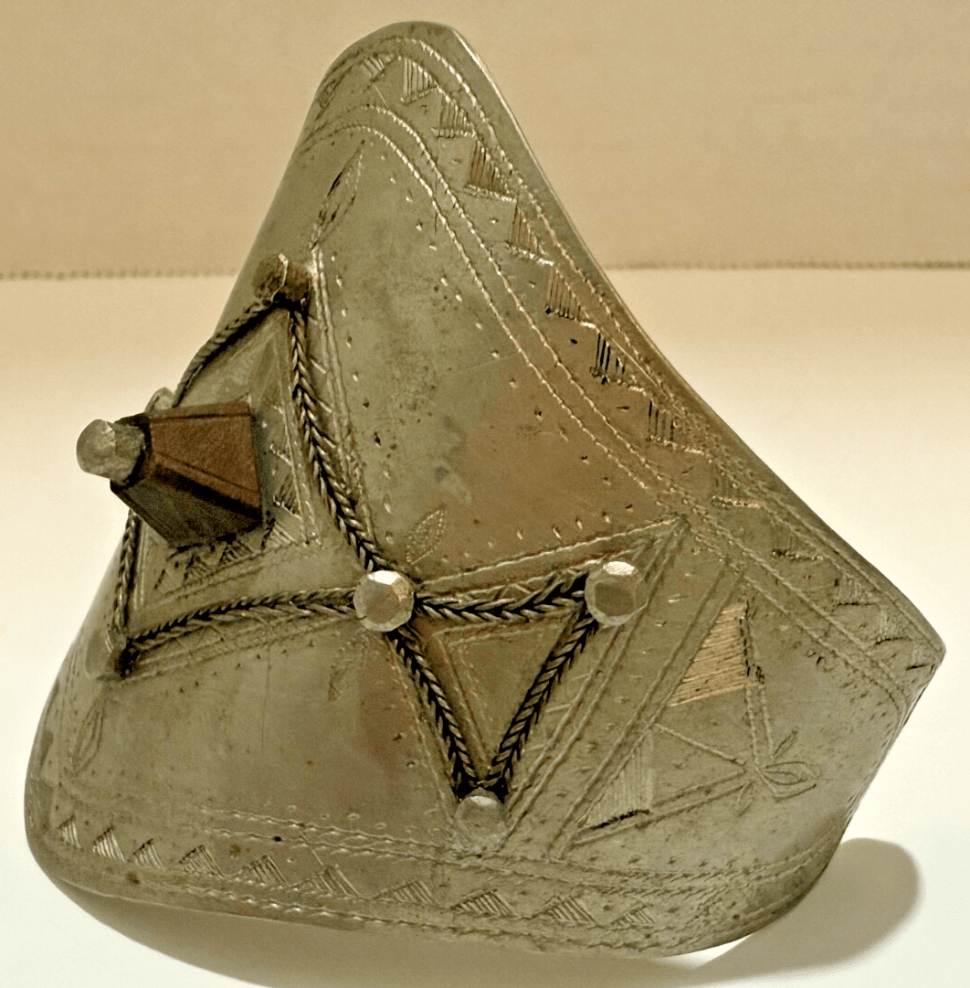 1N. Antique Silver Niello Moroccan Berber Ida ou Nadif Ethnic Tribal Cuff Bracelet - Thumbnail 3