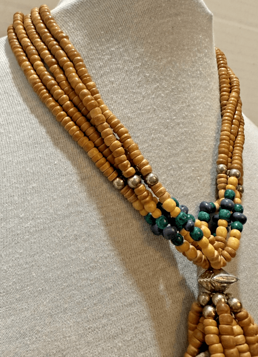 3E. Vintage 1970s Multicolor Laminate Pendant Wood Bead Silver Tone Necklace - Thumbnail 2