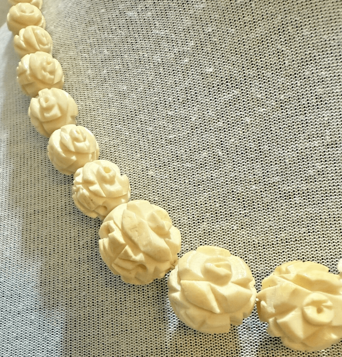 5I. Vintage 1960s Hand Carved Antler Rose Pattern Beads - Thumbnail 4