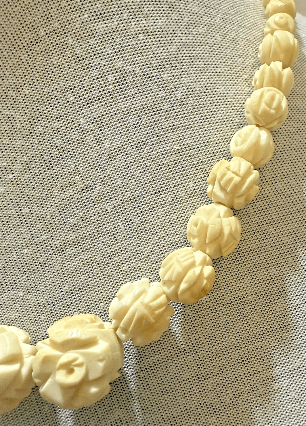 5I. Vintage 1960s Hand Carved Antler Rose Pattern Beads - Thumbnail 5