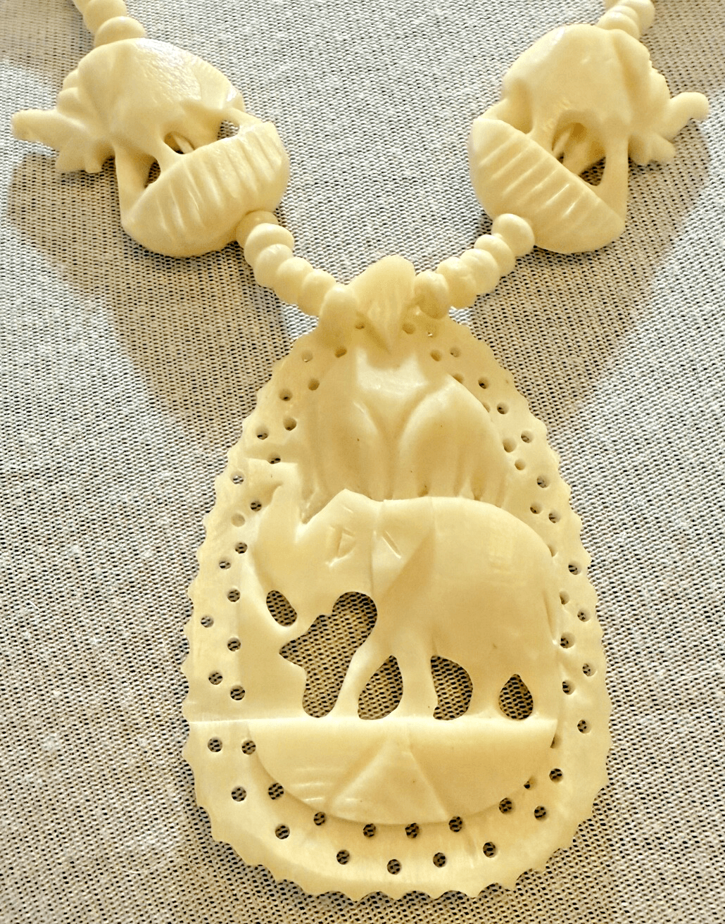 5H. Vintage 1970s Carved Cow Bone Beaded Elephant Necklace - Thumbnail 2