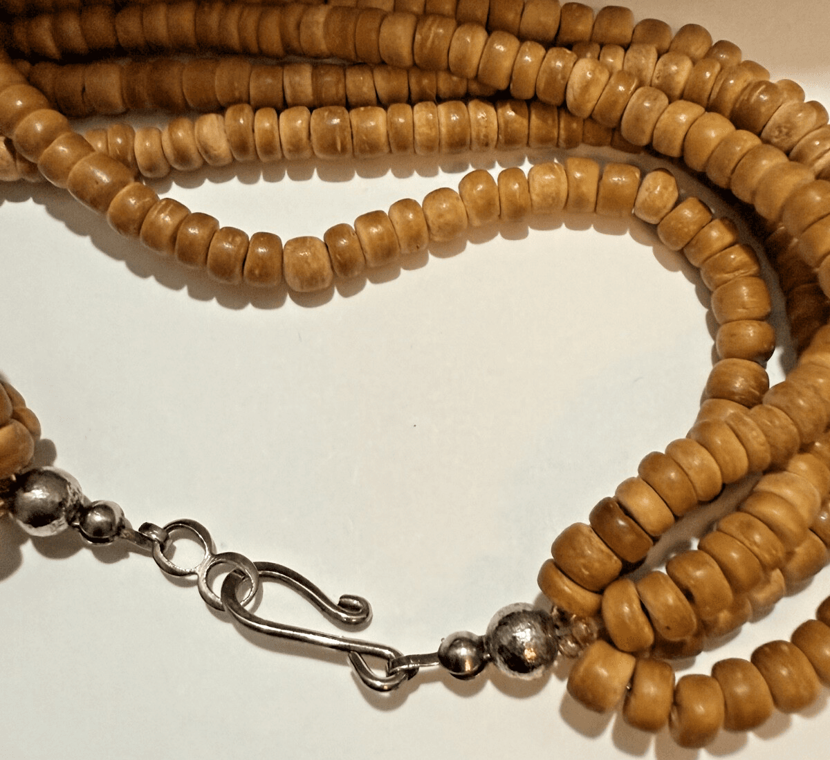 3E. Vintage 1970s Multicolor Laminate Pendant Wood Bead Silver Tone Necklace - Thumbnail 8