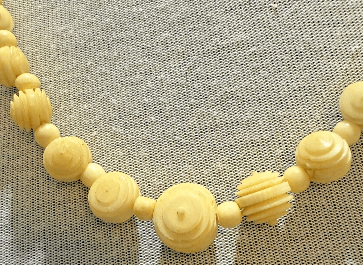 5B. Antique 1920s Art Deco Turned Bovine Carved Bead Necklace - Thumbnail 6