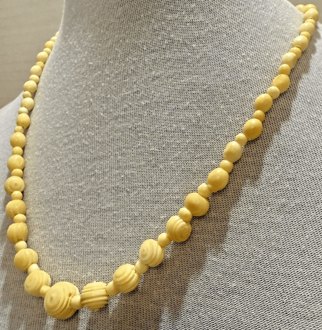 5B. Antique 1920s Art Deco Turned Bovine Carved Bead Necklace - Thumbnail 3