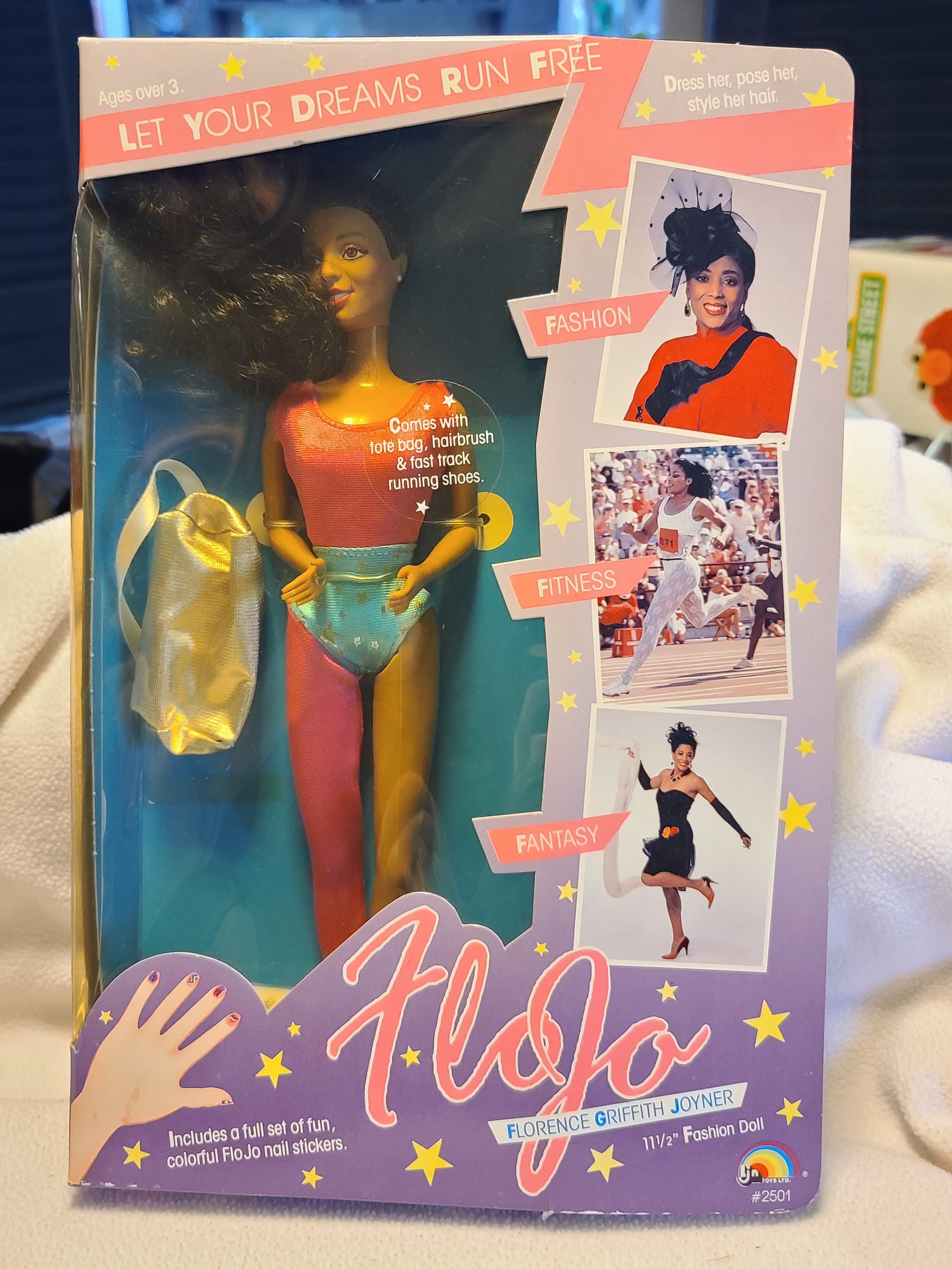 Flo Jo Florence Griffith Joyner Doll Vintage NIB UNOPENED - Thumbnail 4