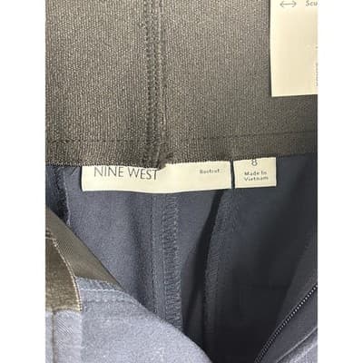NWT Nine West Magic Waist Bootcut Size Pants Classic Navy Women's Pants size 8 - Thumbnail 4