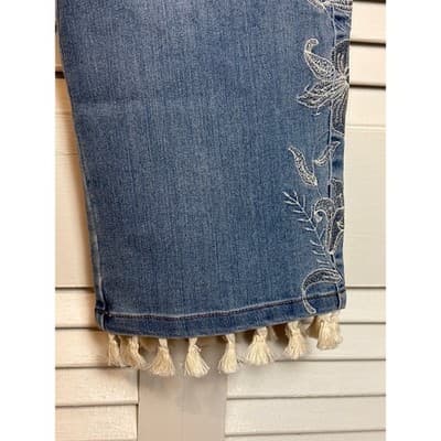 Slim-Sation Blue Floral Embroidered Tassel Crop Denim Jeans Women's Size 18 - Thumbnail 4