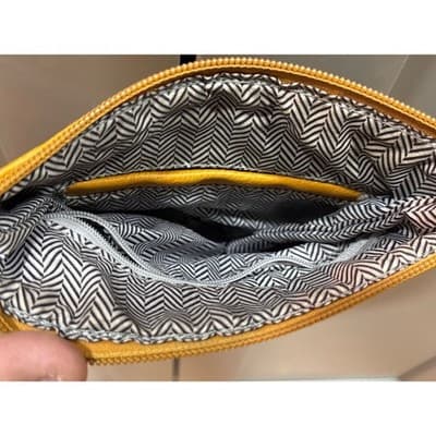 Mustard Yellow Crossbody multicompartment easy pack - Thumbnail 5