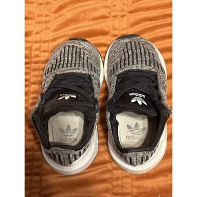 Size 6K Children Adidas Swift Run Easy - Mesh Black - Great Conditioin - Thumbnail 6
