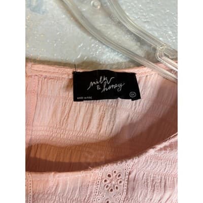 Milk & Honey Pink Eyelet Lace Smocked Puff Sleeve Blouse Women's Size 1X - Thumbnail 2