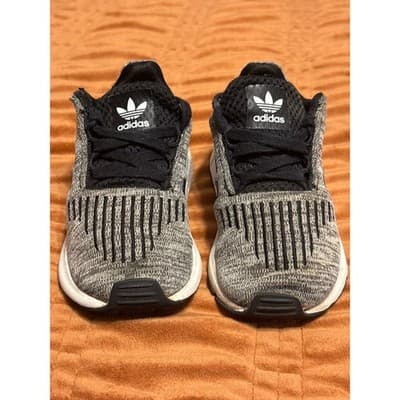 Size 6K Children Adidas Swift Run Easy - Mesh Black - Great Conditioin - Thumbnail 2