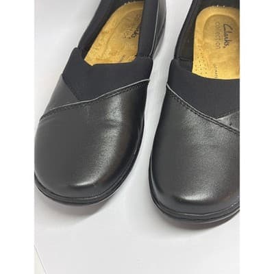 CLARKS CORA CHARM BLACK LEATHER SLIP ON FLAT SIZE 7.5 - Thumbnail 2