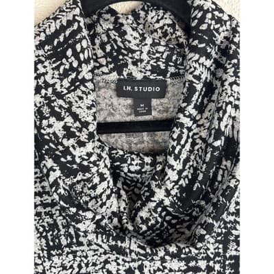 I.N. Studio Womens New $89 Cowl Turtleneck Sweater Size Medium Black/White NWT - Thumbnail 2