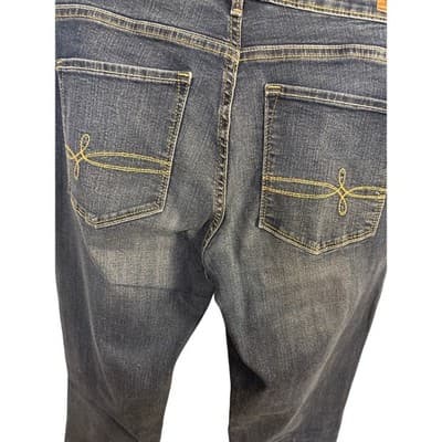 Denizen from Levi's Modern Boot Cut Dark Wash Size 8 Long Waist 29 Length 34 - Thumbnail 3