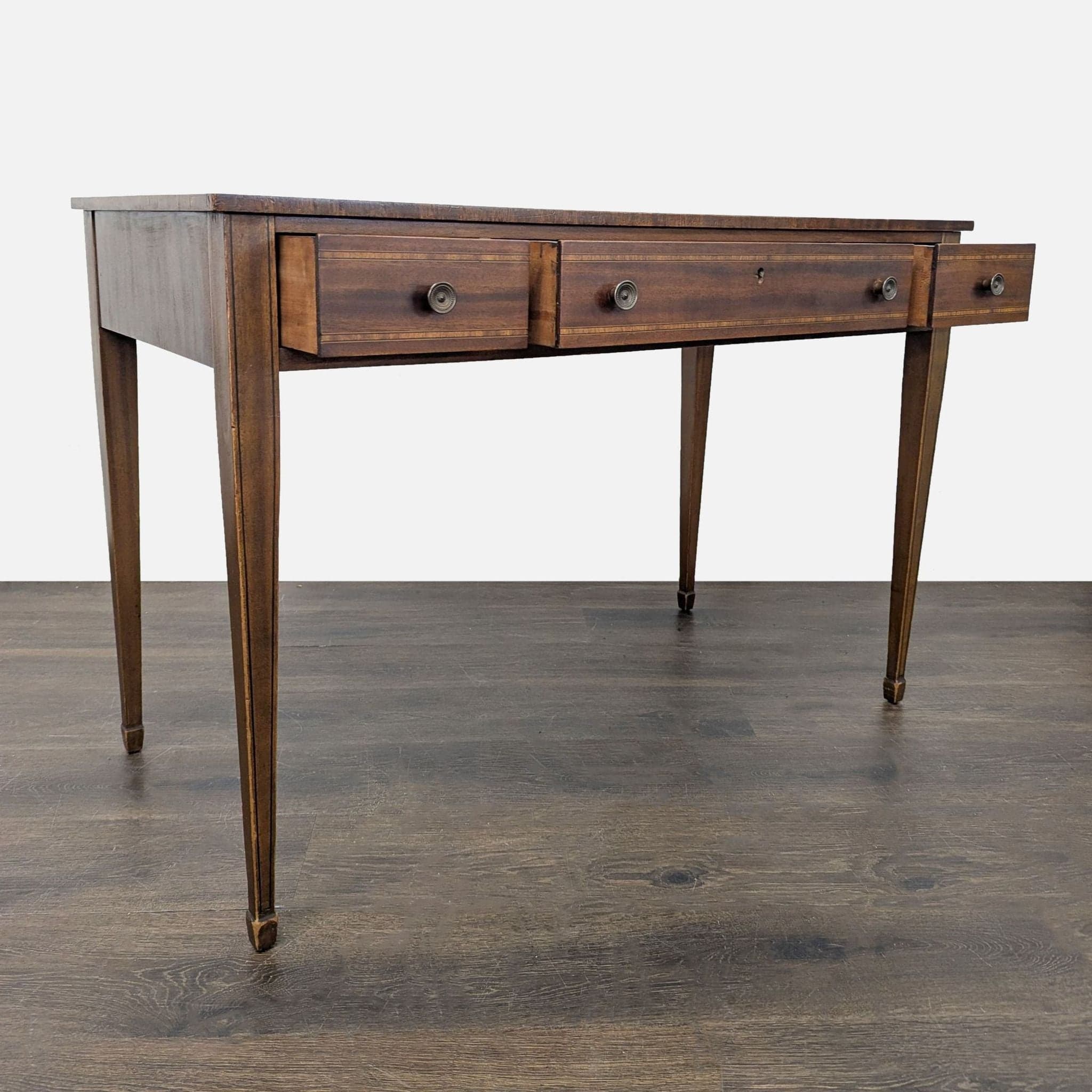 Antique George III Mahogany Side Table - Thumbnail 2