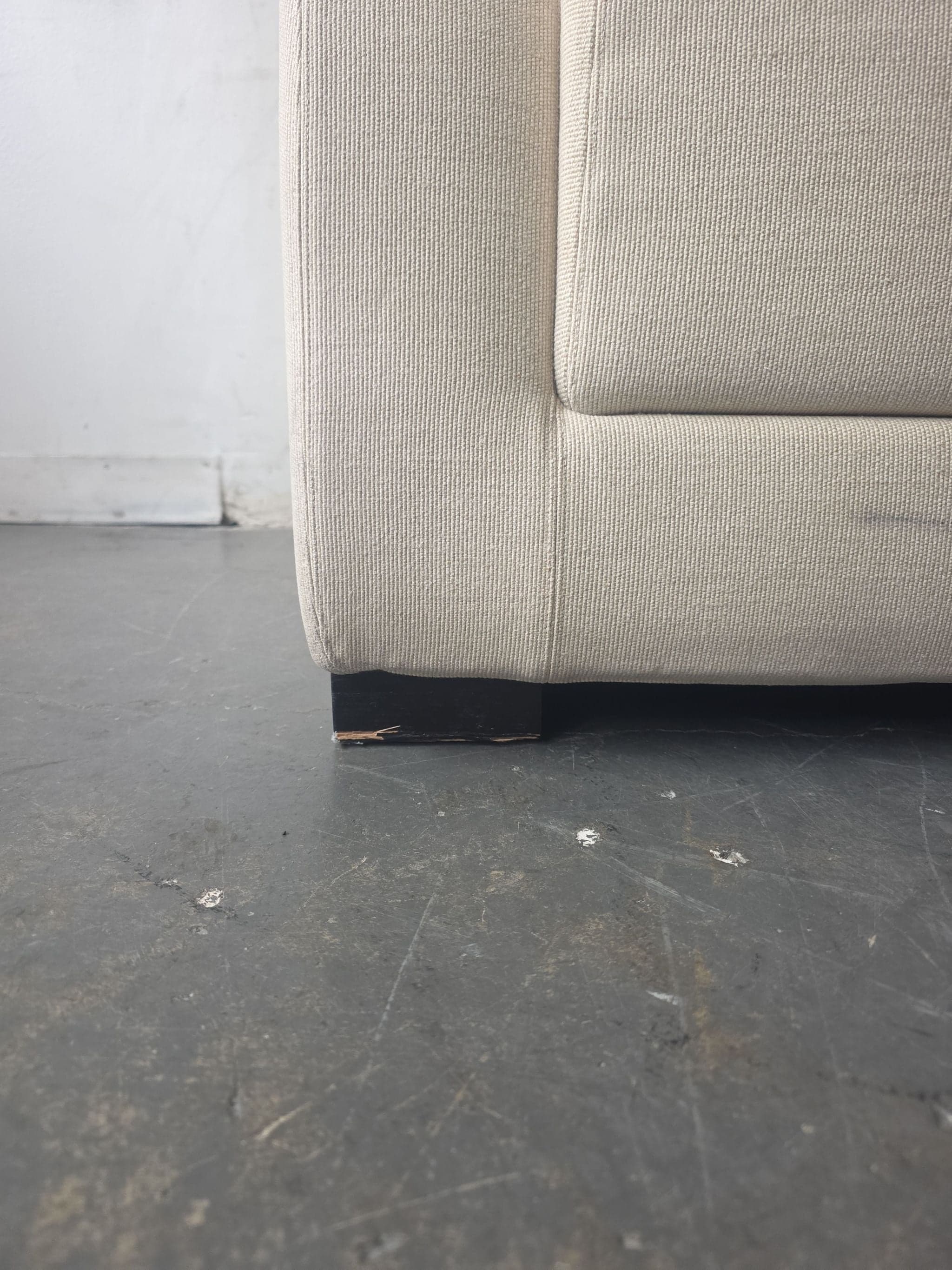 Armani Casa Modern Beige Lounge Chair – Comfortable and Stylish - Thumbnail 4