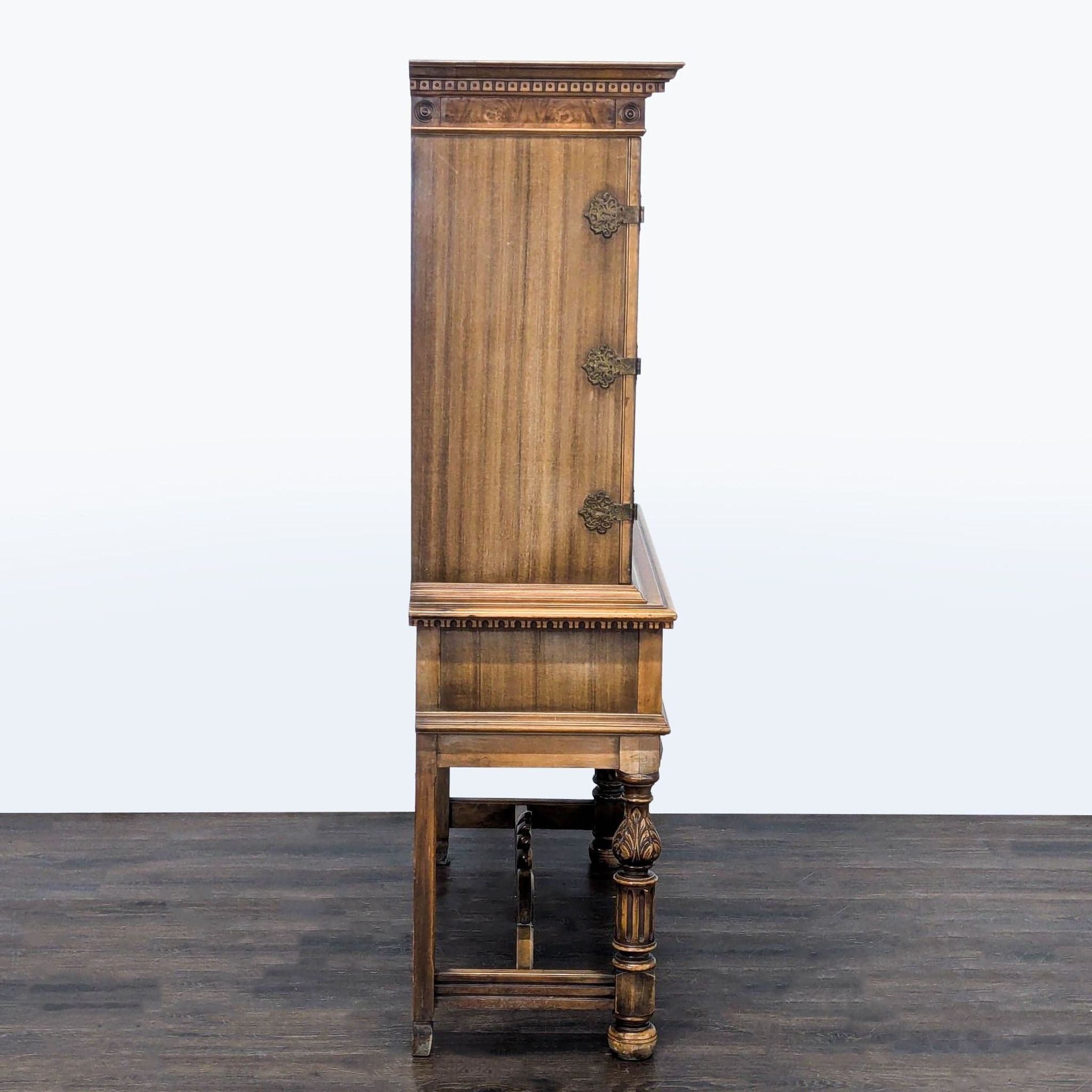 Antique Berkey & Gay Cabinet - Thumbnail 4