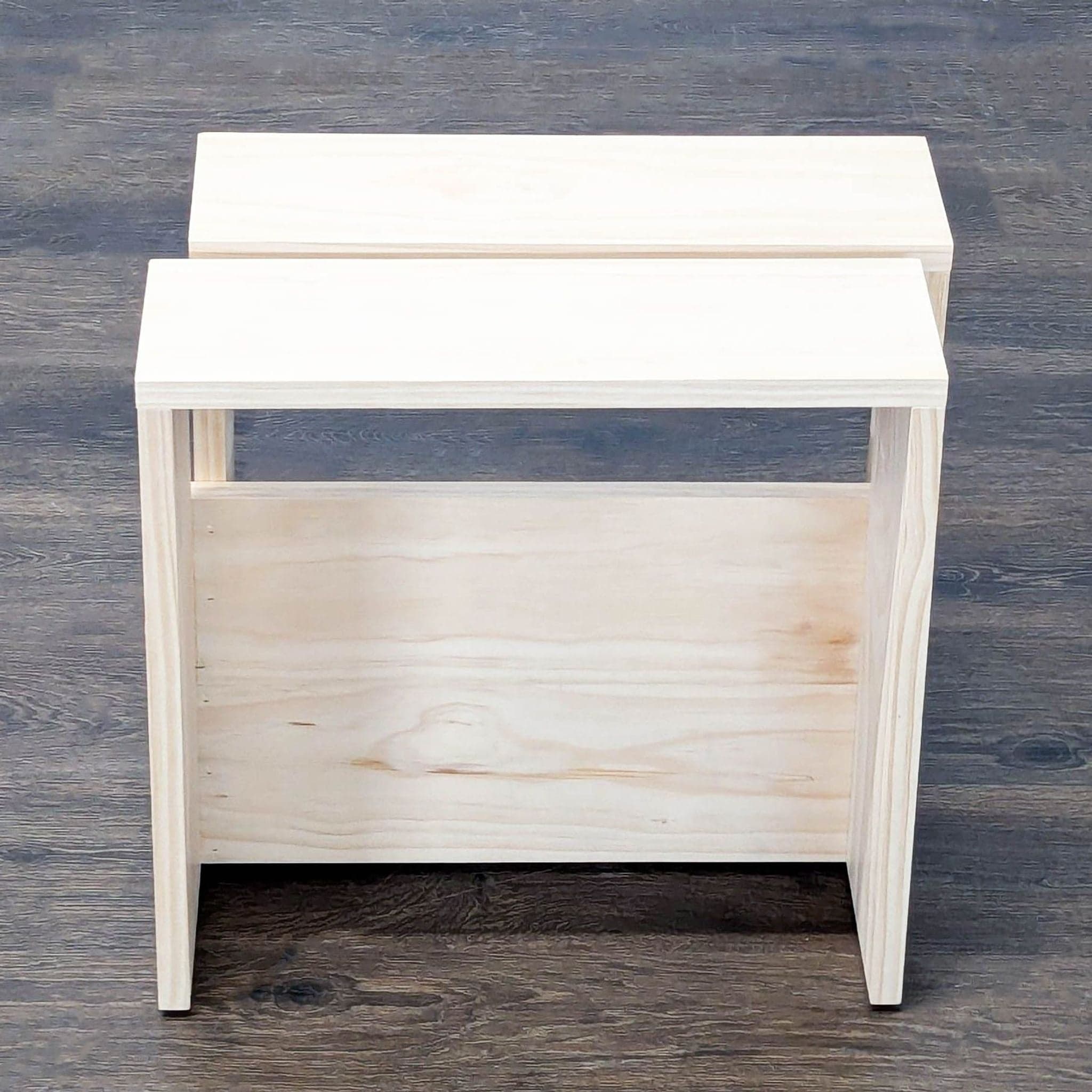 Manual Studio Stool - Thumbnail 2