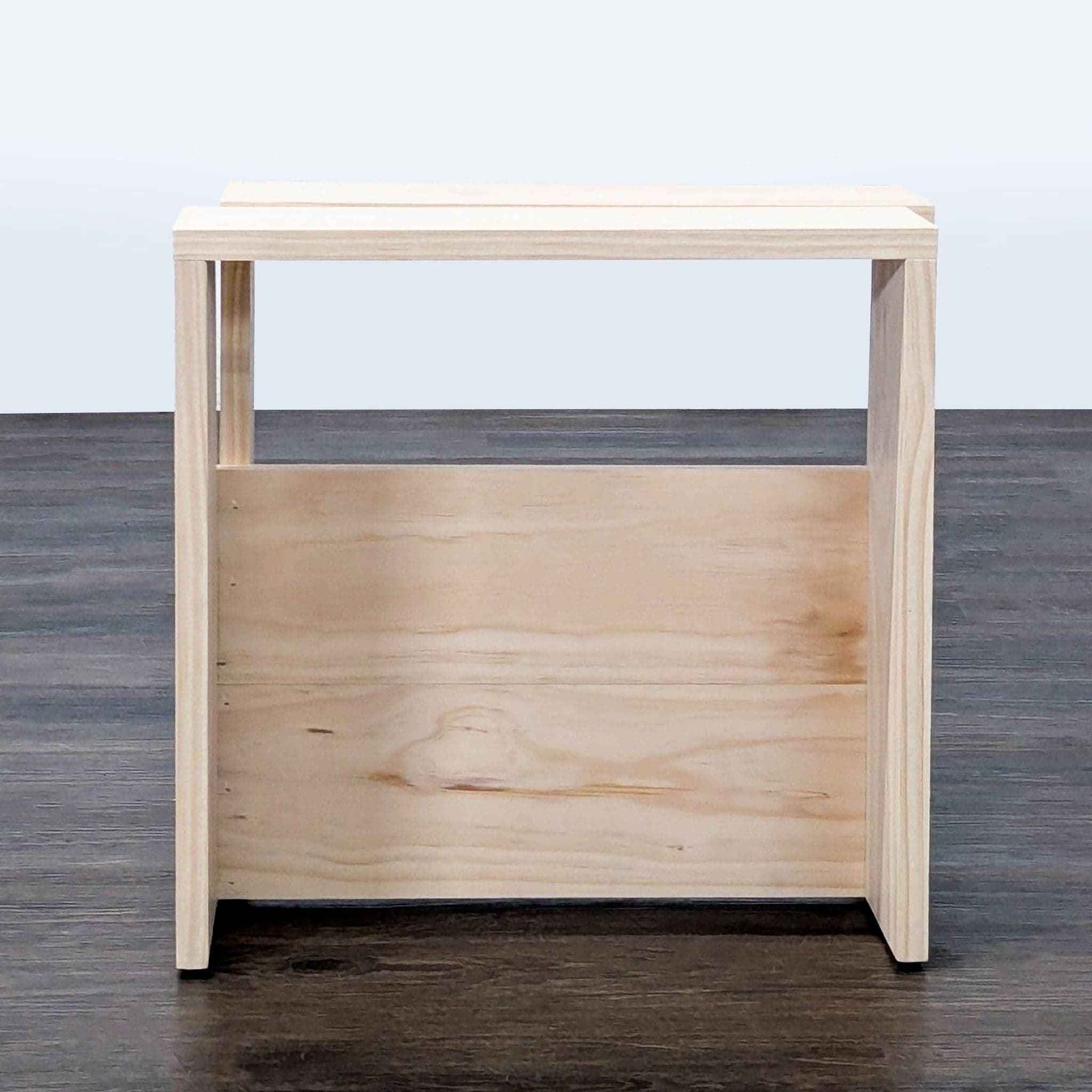 Manual Studio Stool - Thumbnail 3