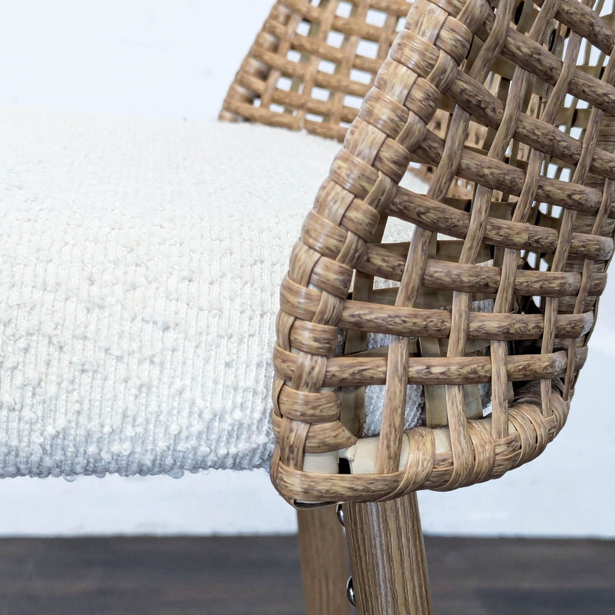 YLKHOME PE Rattan Bar Stool - Thumbnail 6