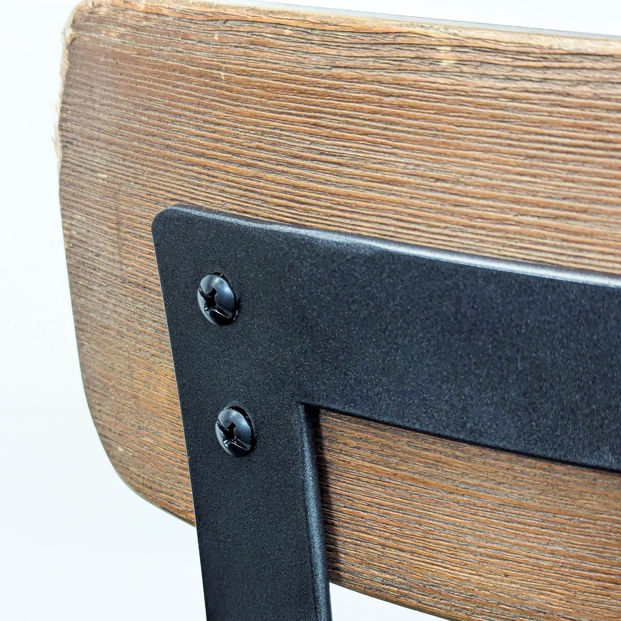Ashley Furnture Pinnadel Counter Height Upholstered Bar Stool - Thumbnail 11