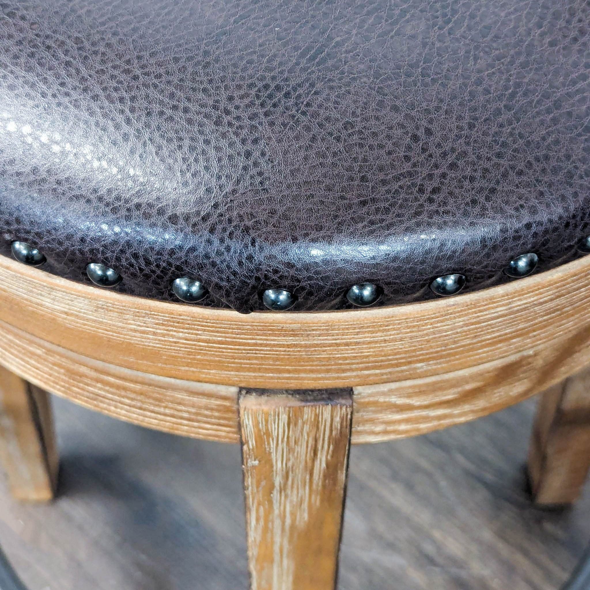 Ashley Furnture Pinnadel Counter Height Upholstered Bar Stool - Thumbnail 8