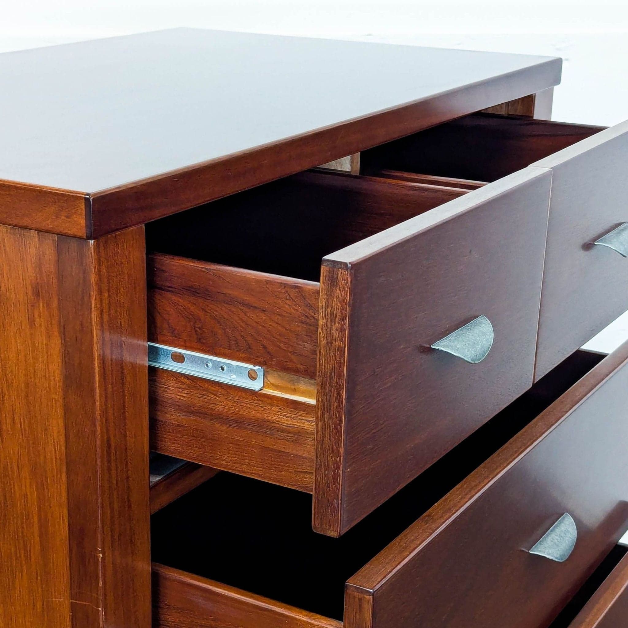 Ligna Furniture 6-Drawer Wooden Dresser - Classic Brown Storage Chest - Thumbnail 7