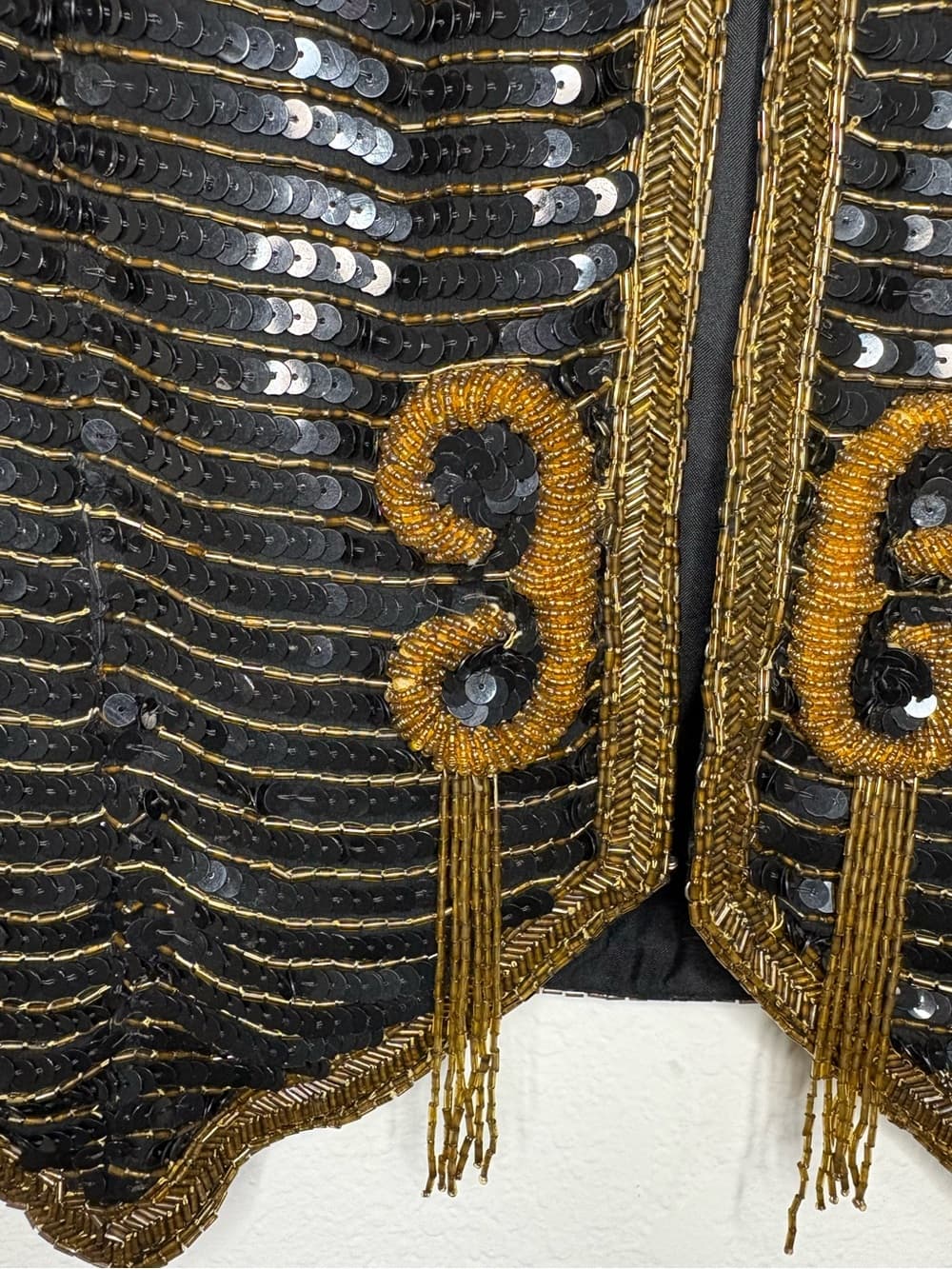 Vintage Stenay Black Sequin Beaded 100% Silk Vest with Gold Trim size XL - Thumbnail 4