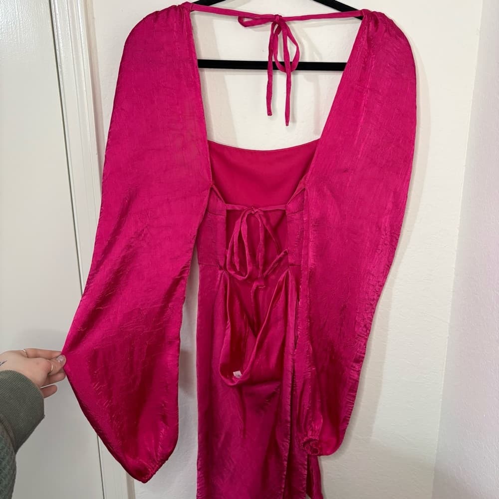 Lovers + Friends Azusa mini dress in berry pink satin crinkle fabric size small - Thumbnail 10