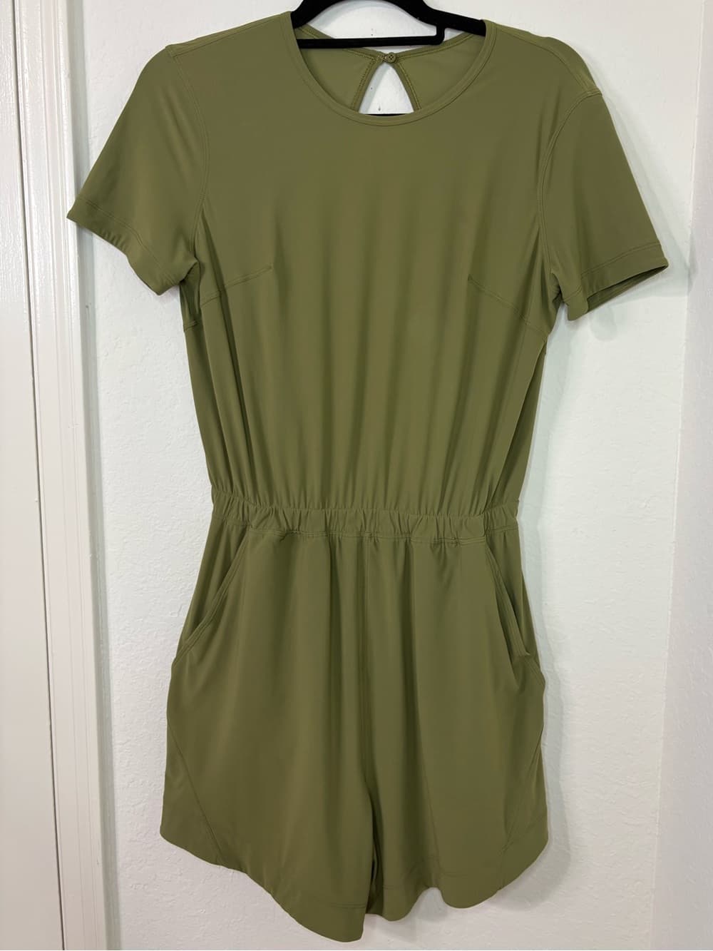Lululemon Lightweight High-Neck Romper Bronze Green size 6 - Thumbnail 2