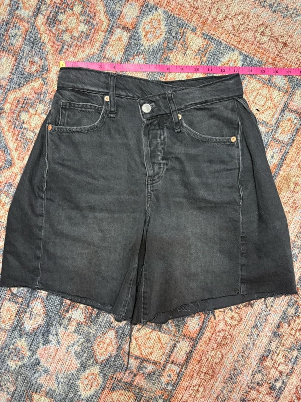 We The Free Boomerang Raw Hem Black Denim Shorts size 24 Free People - Thumbnail 10