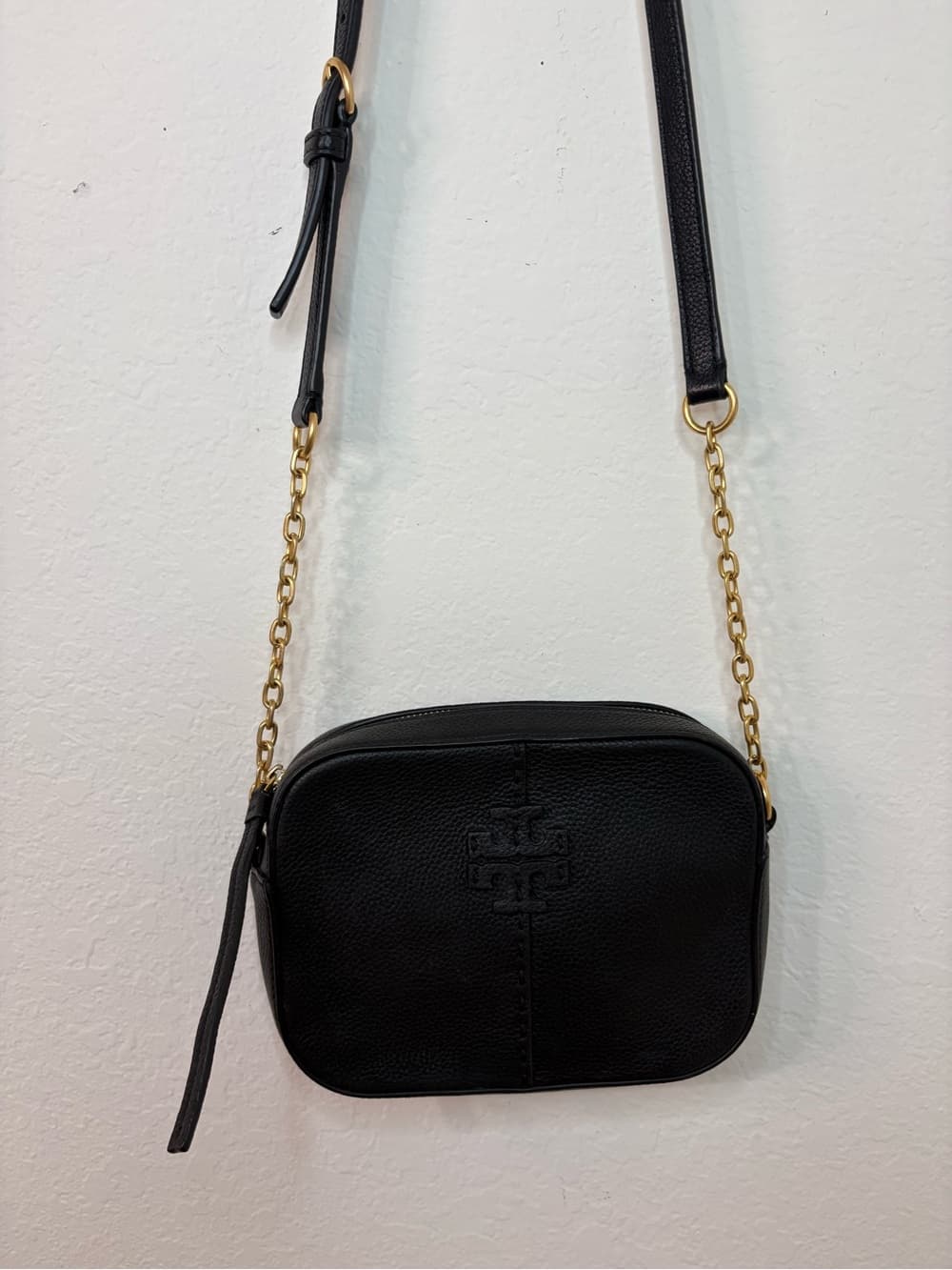 Tory Burch Black Pebbled Leather McGraw Camera Crossbody Bag gold hardware - Thumbnail 5