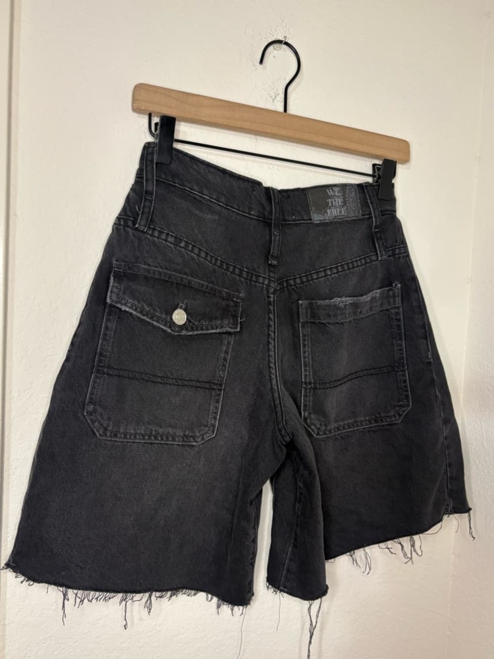 We The Free Boomerang Raw Hem Black Denim Shorts size 24 Free People - Thumbnail 7