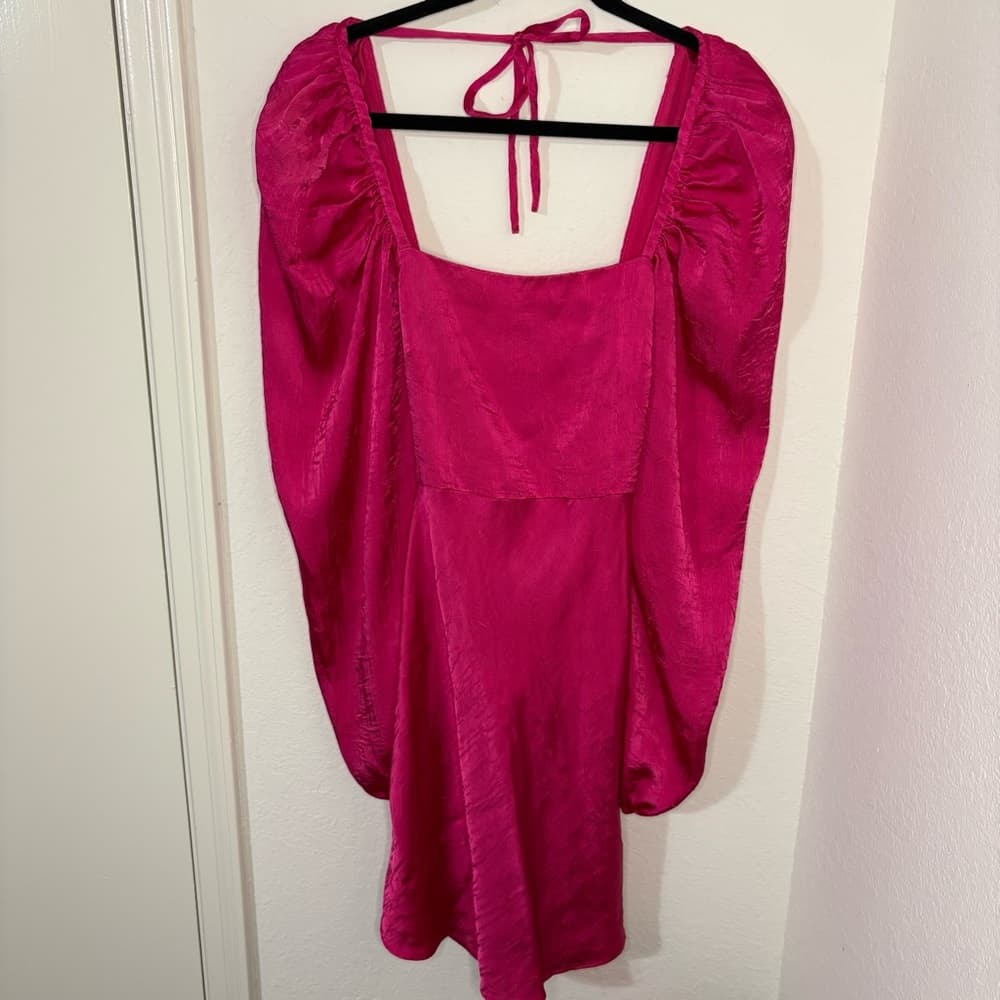 Lovers + Friends Azusa mini dress in berry pink satin crinkle fabric size small - Thumbnail 2