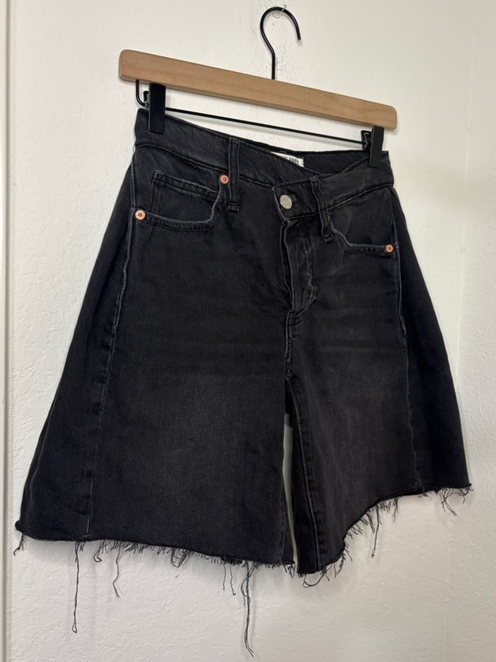 We The Free Boomerang Raw Hem Black Denim Shorts size 24 Free People - Thumbnail 2