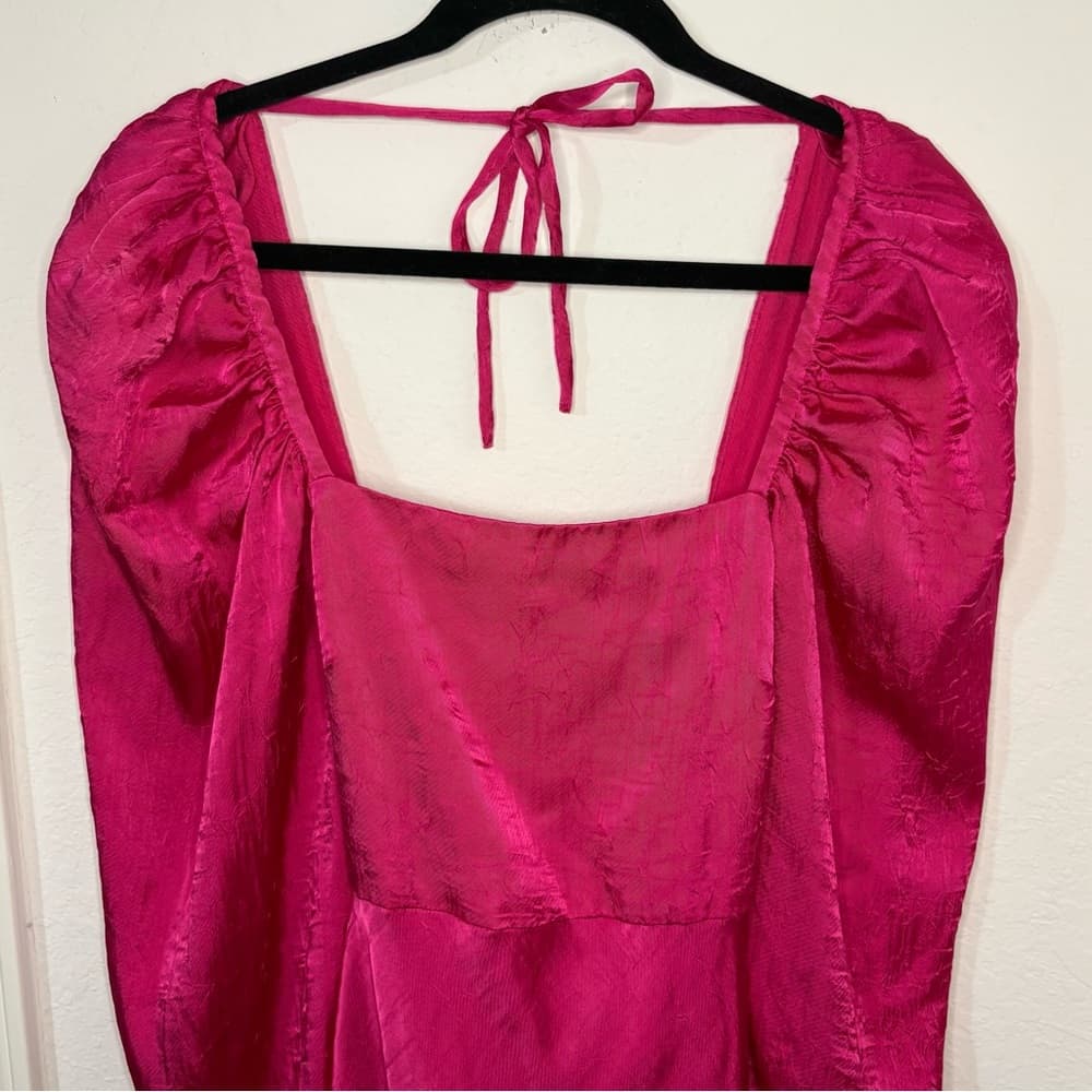 Lovers + Friends Azusa mini dress in berry pink satin crinkle fabric size small - Thumbnail 4