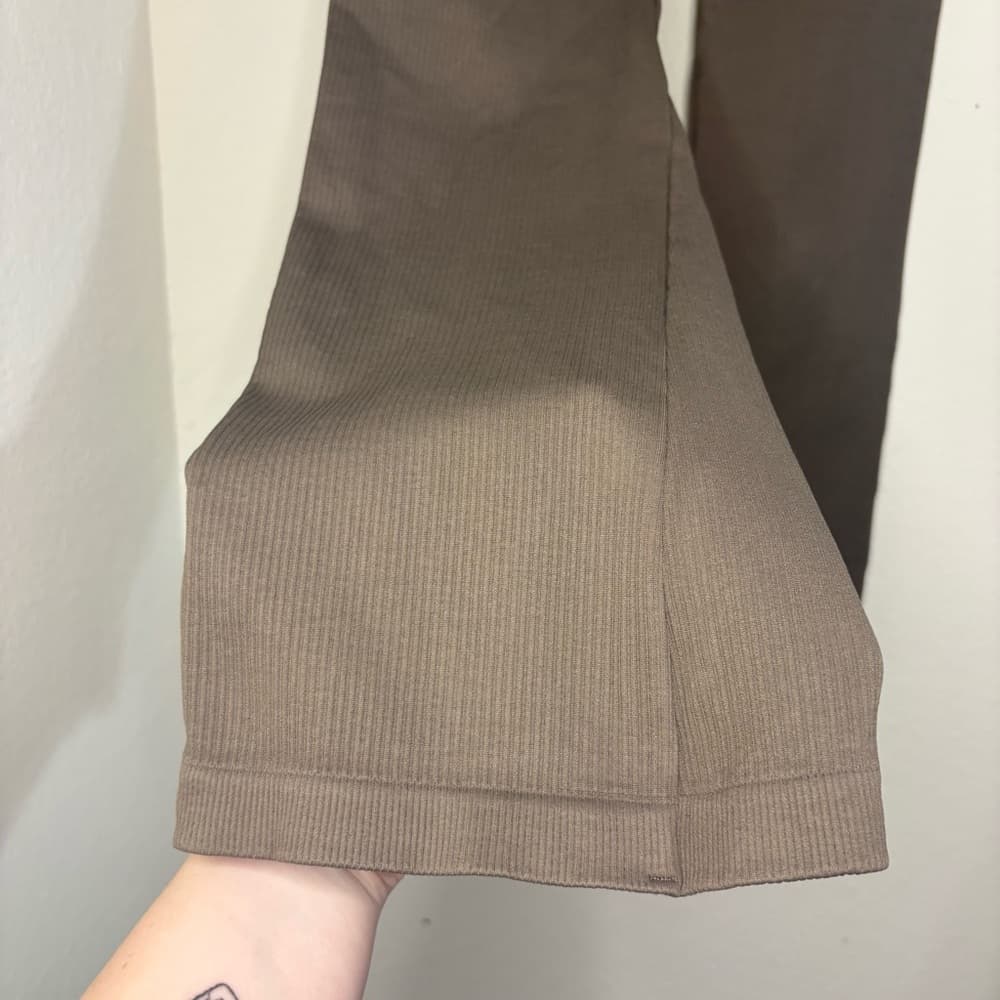 OQQ Brown Ribbed Flare Leggings size small - Thumbnail 5