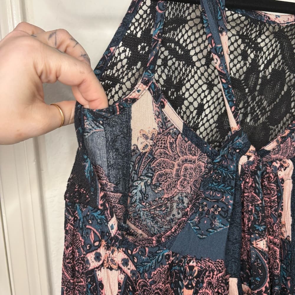 Free People Count Me In Trapeze Tunic Top black / pink combo paisley with lace - Thumbnail 8