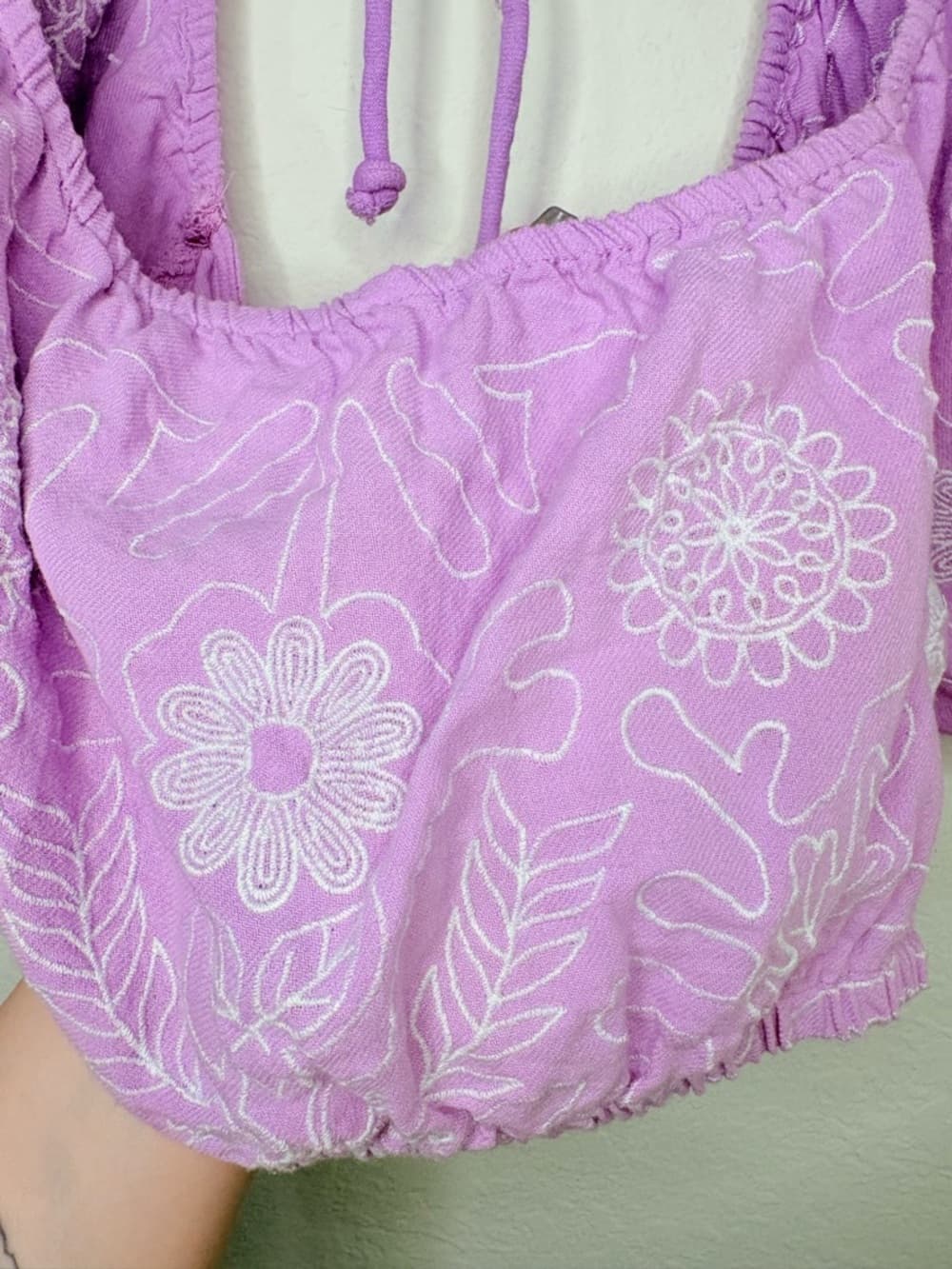 Free People Lotus Crop Embroidered Crop in the Orchid/White Combo colorway XL - Thumbnail 4